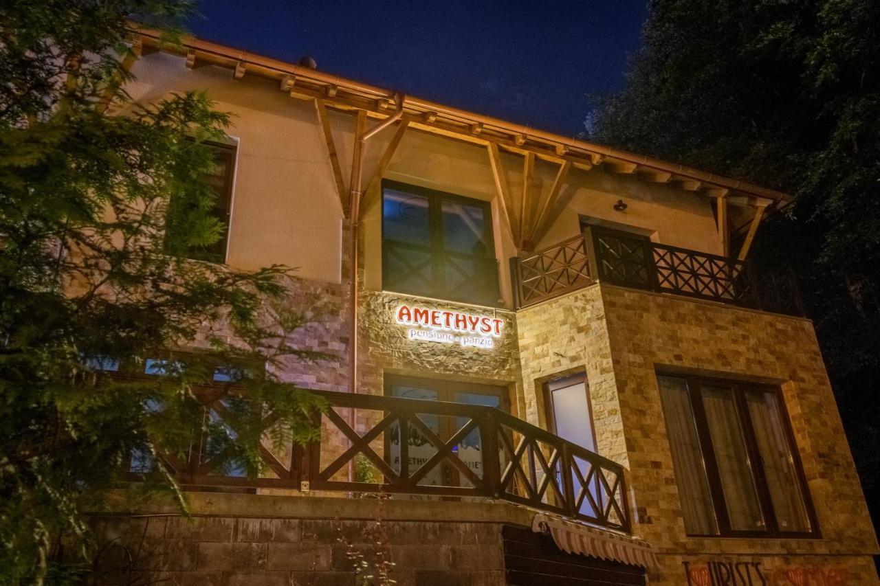 Amethyst Bed & Breakfast Совата Екстериор снимка